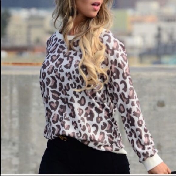 Leopard Printed Crew Neck Top - Picture 1 of 6